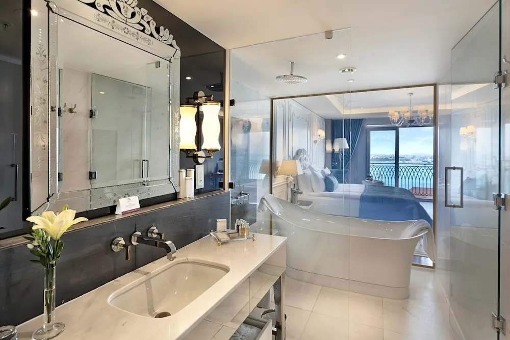 Superior Room with Sea View