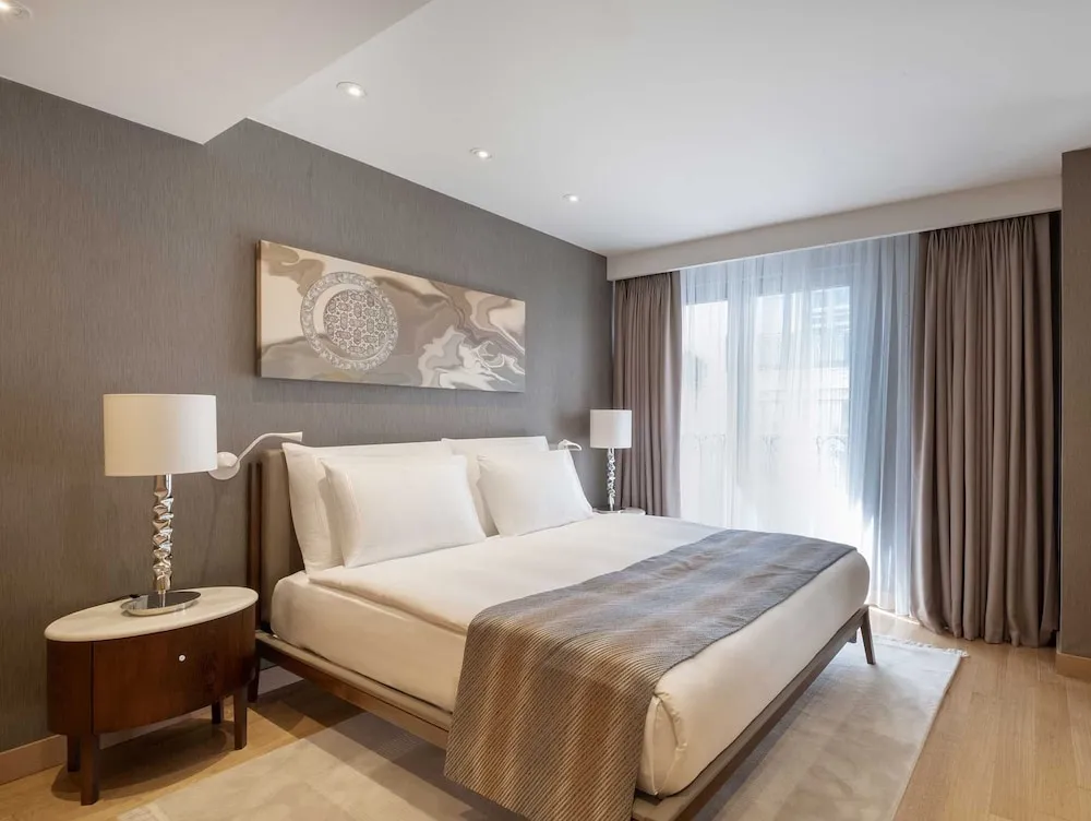 Park Prestige Suites Two Bedroom Apartment Bosphorus View