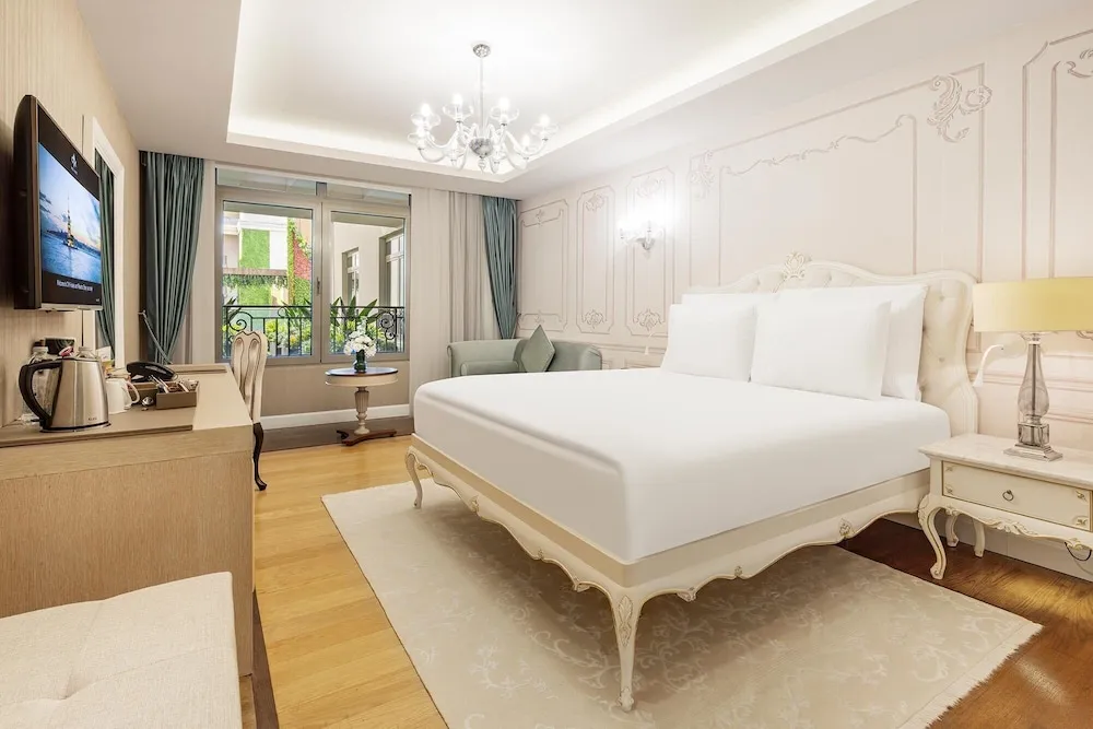 Superior Evergreen Room