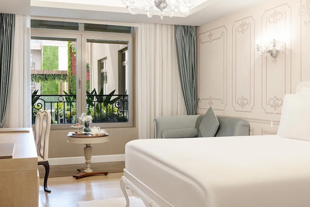 Superior Evergreen Room