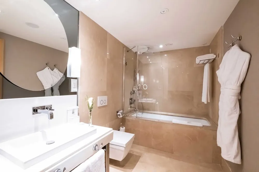 Park Prestige Suites Studio Apartment