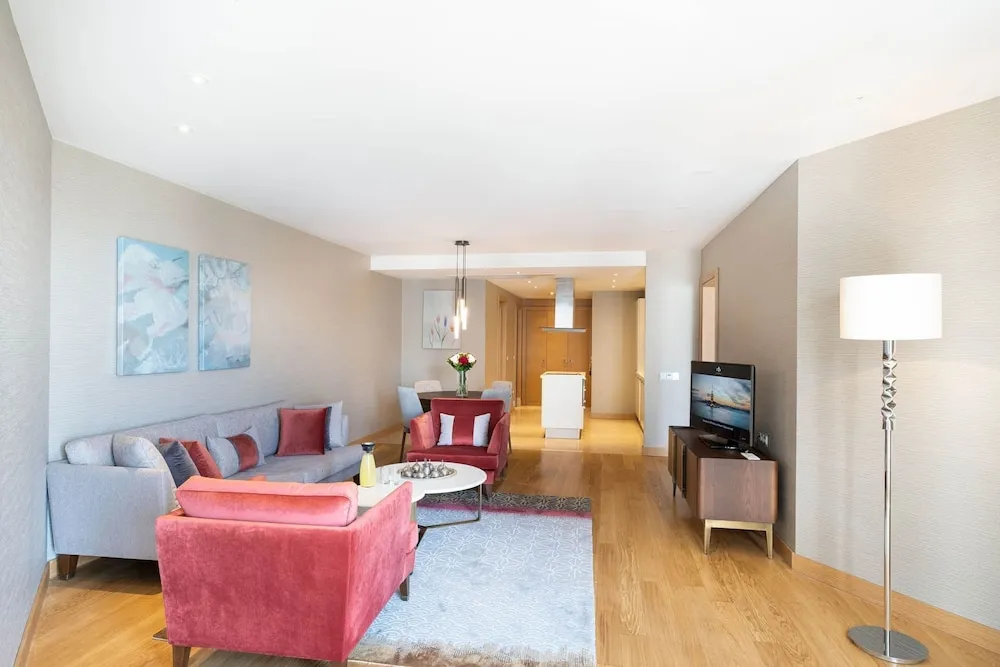 Park Prestige Suites Studio Apartment