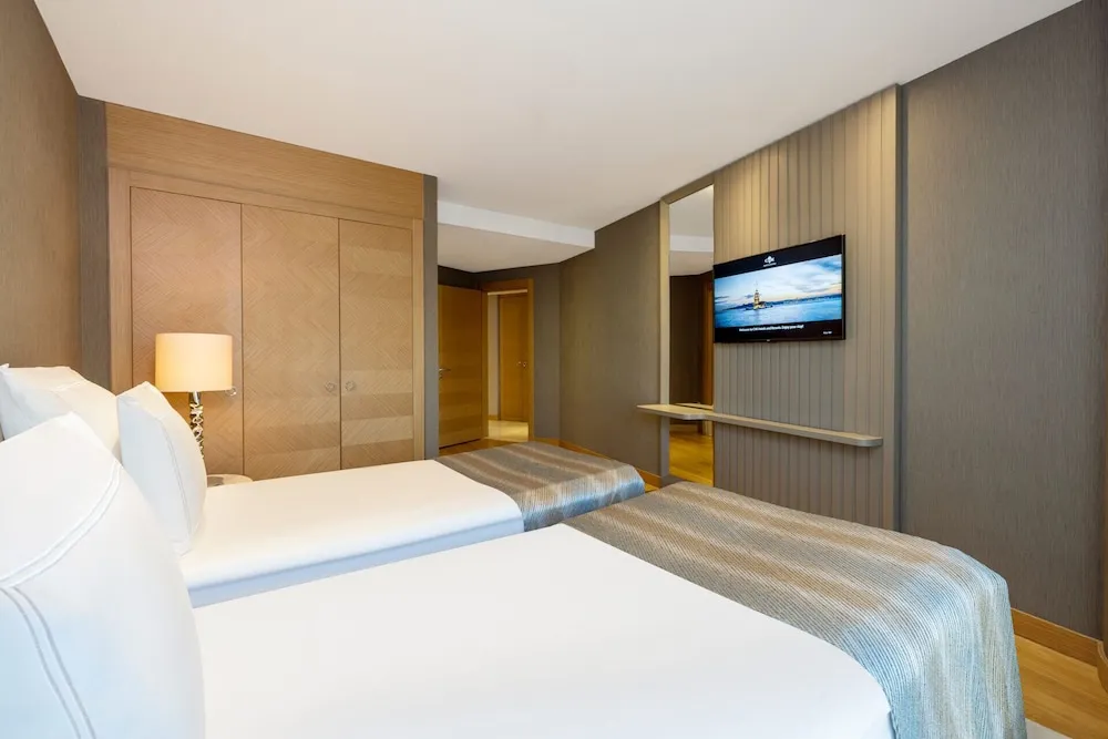Park Prestige Suites 3 Bedroom Bosphorus View with Terrace