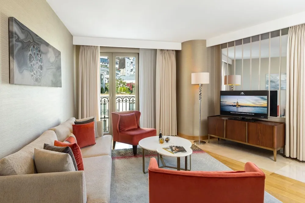 Park Prestige Suites 3 Bedroom Bosphorus View with Terrace