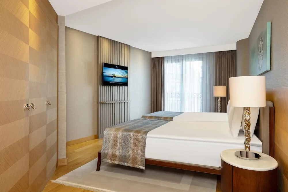 Park Prestige Suites 3 Bedroom Bosphorus View with Terrace