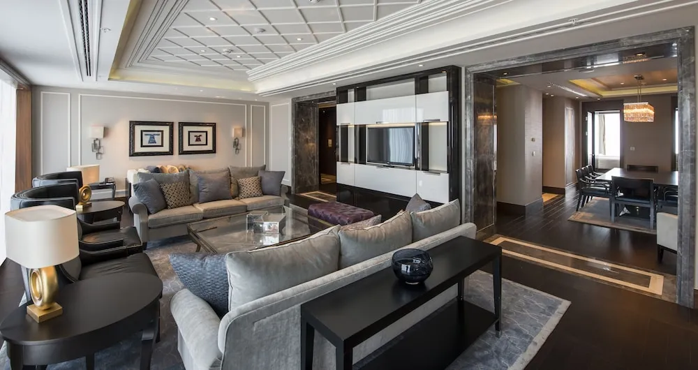 Premium Süit, 1 En Büyük (King) Boy Yatak (Diplomat, Lounge Access)