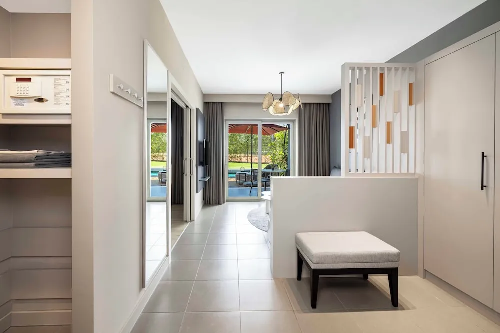 Deluxe Suite 2 Adults + 2 Children