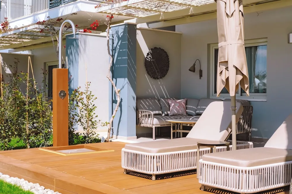 Deluxe Suite Relax Garden Terrace 2 Adults + 2 Child