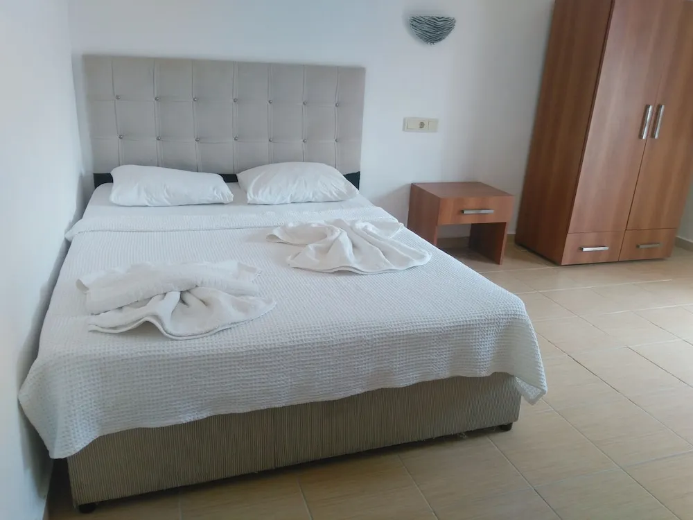 Economy Tek Büyük Yataklı Oda