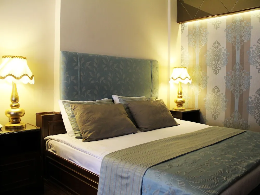 Deluxe Tek Büyük Yataklı Oda, 1 Çift Kişilik Yatak, Şehir Manzaralı
