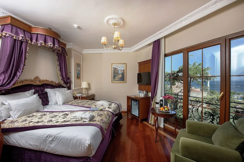 Superior Room, Sea View and Bucoleon Palace View