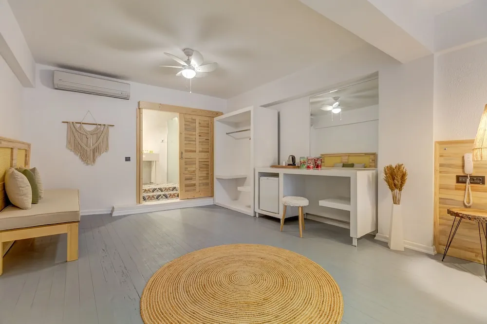 Superior Oda, Balkon, Deniz Manzaralı