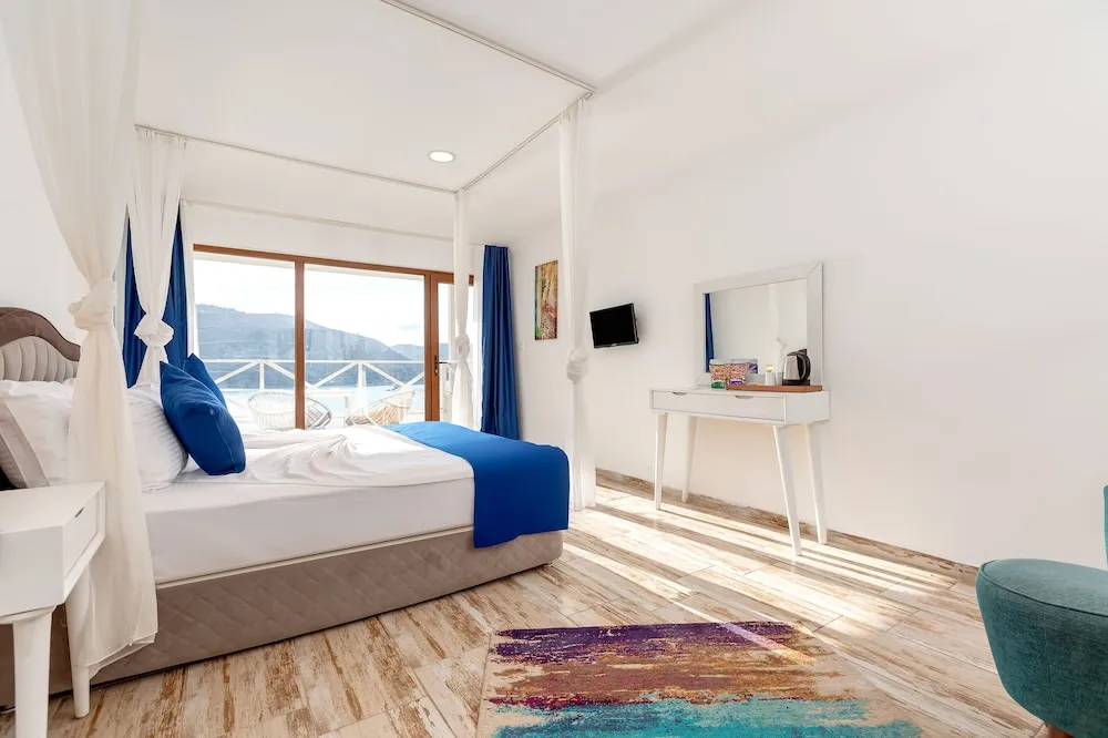 Superior Oda, Balkon, Deniz Manzaralı