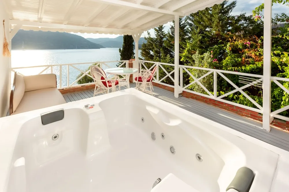Deluxe Oda, Sıcak Su Küveti, Deniz Manzaralı