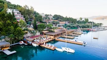 Baldan Suites Hotel & Restaurant