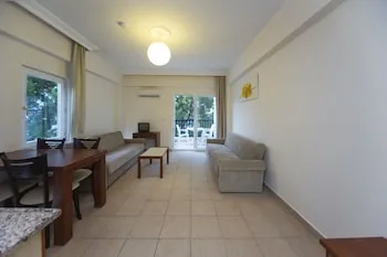 Ces Club Hotel
