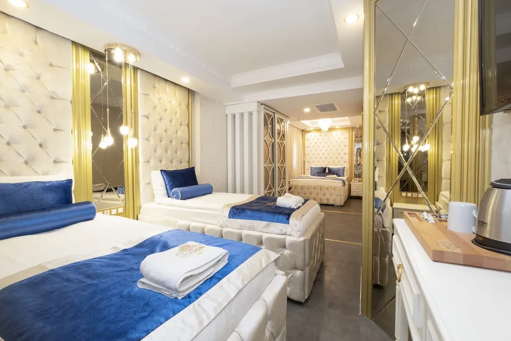 Deluxe Dört Kişilik Oda