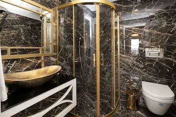 Les Lion Luxury Spa