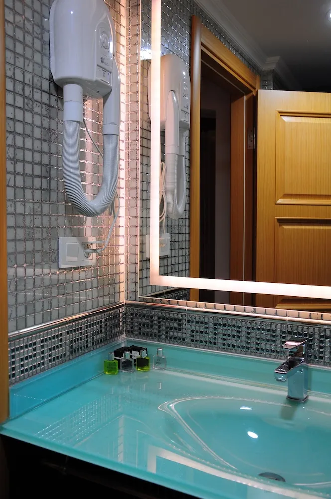 Deluxe Tek Büyük veya İki Ayrı Yataklı Oda, Teras