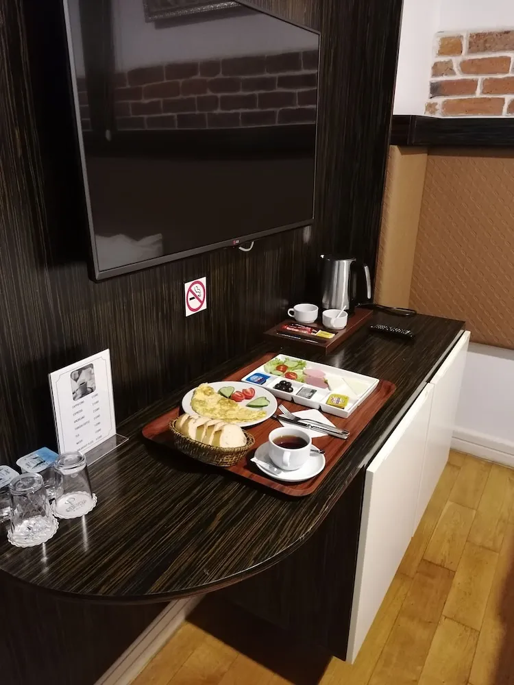 Deluxe Tek Büyük Yataklı Oda, 1 Büyük (Queen) Boy Yatak