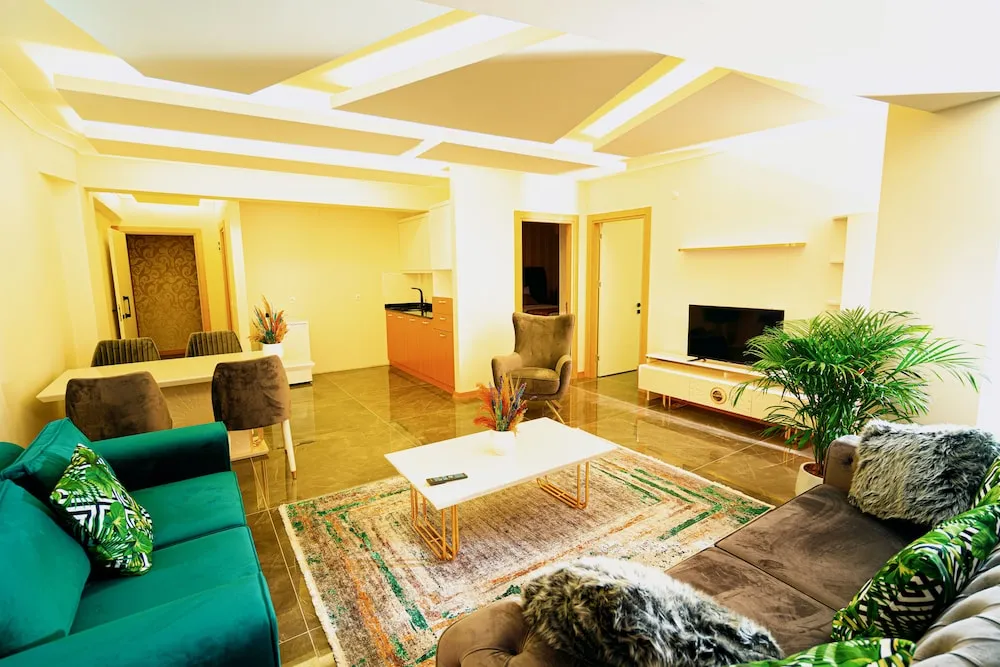 Family Suit-2+1 95M2 Oda