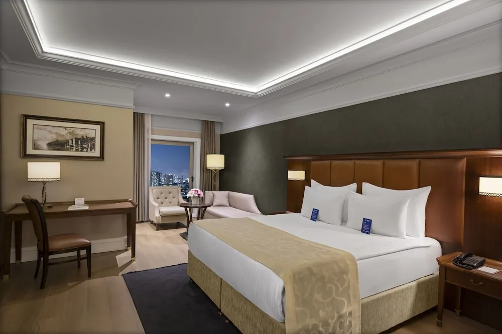 Superior Suite