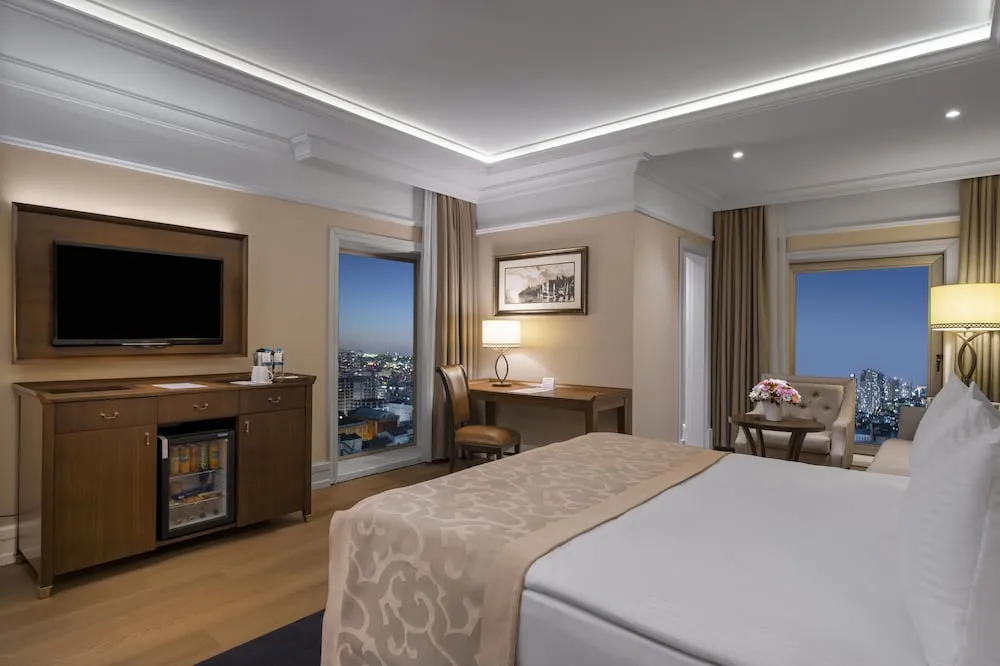 Superior Suite