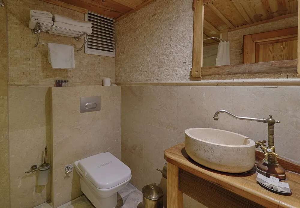 Economy Room