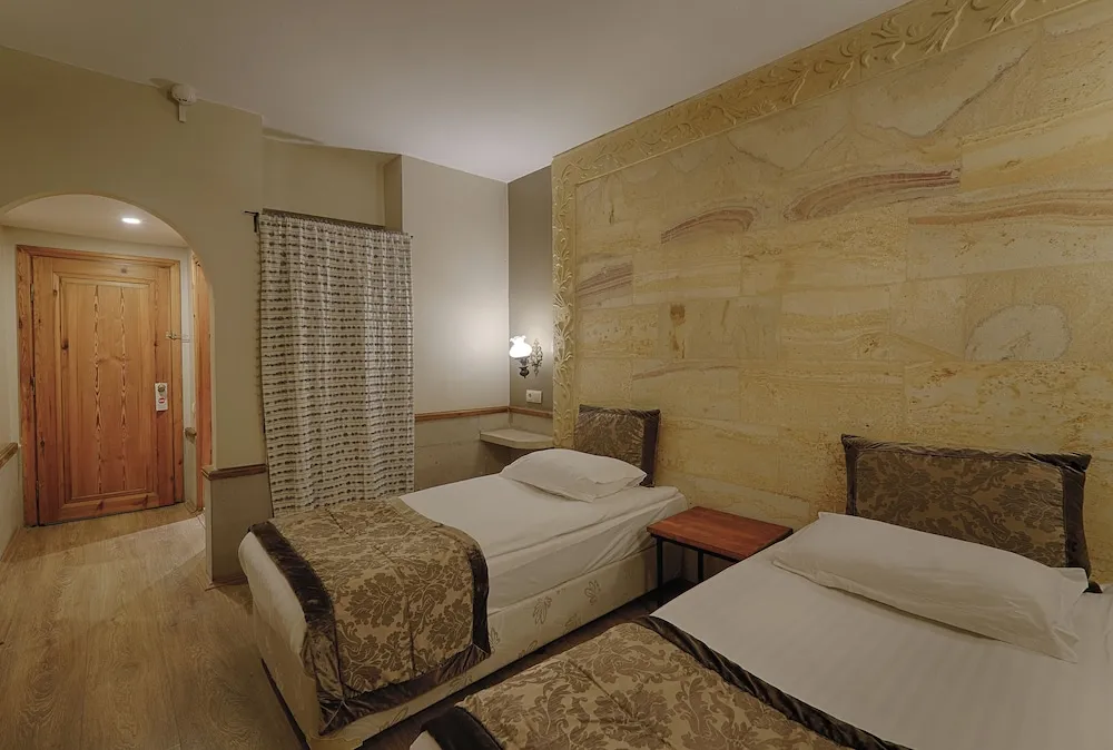 Economy Room