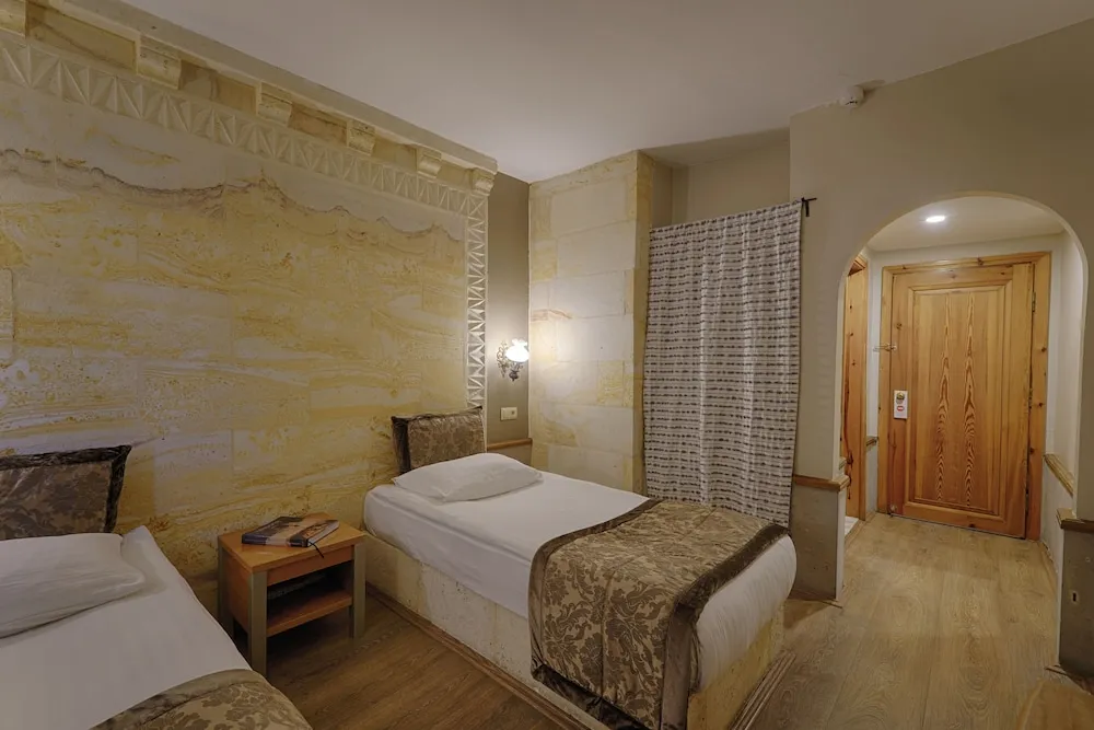 Economy Room