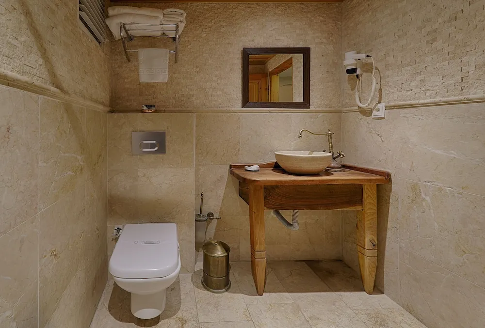 Economy Room
