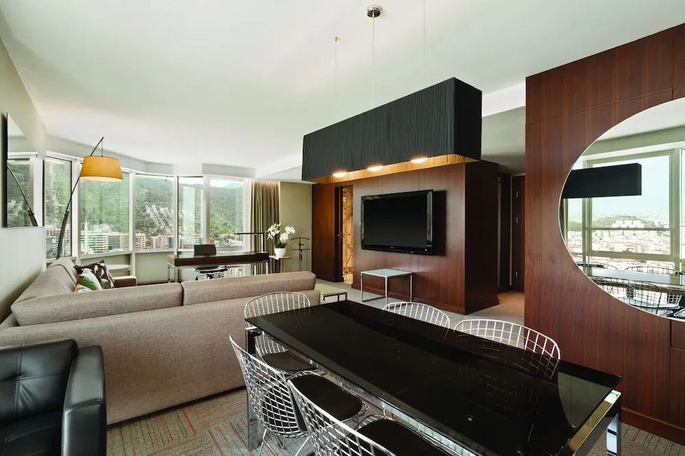 Executive Room, 1 King Bed, Non Smoking