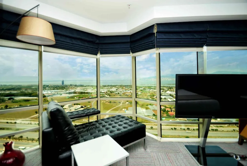 Executive Room, 1 King Bed, Non Smoking