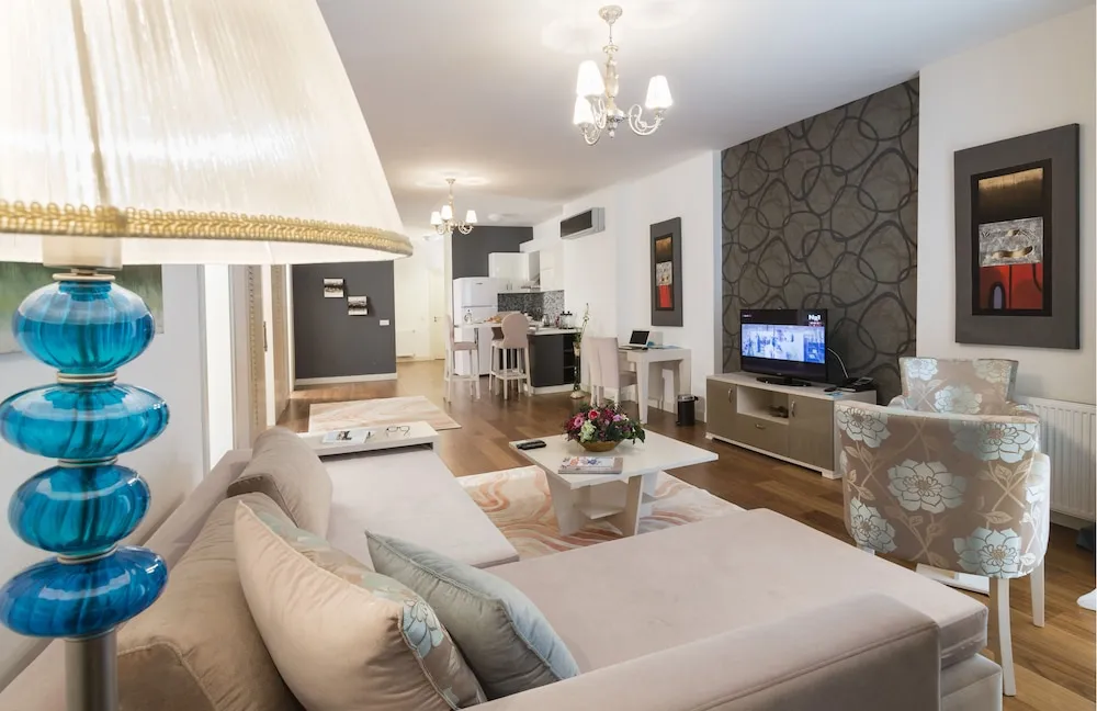 Deluxe 2 Bedroom Family Suite