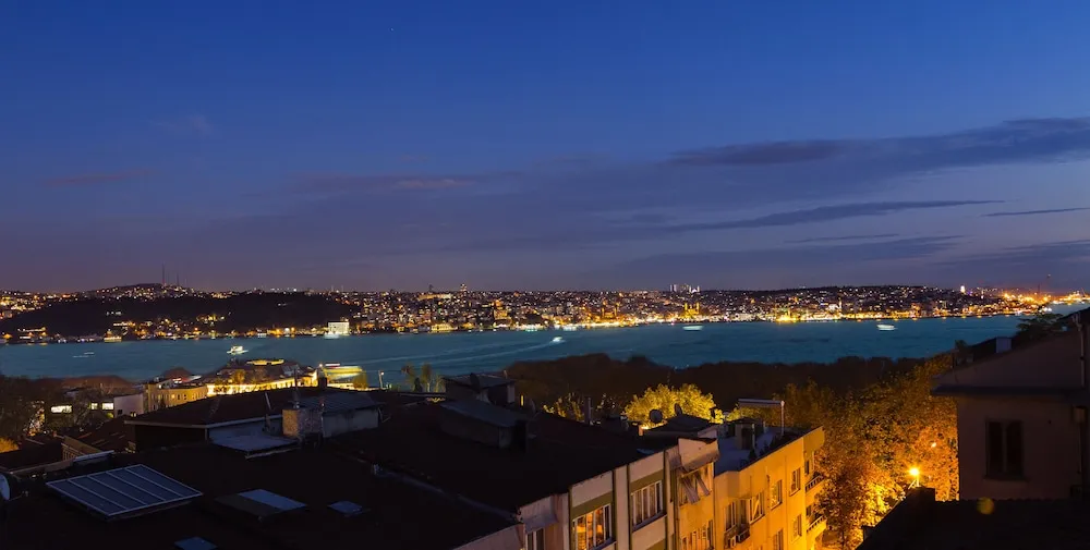 Penthouse Sea View Deluxe Suite