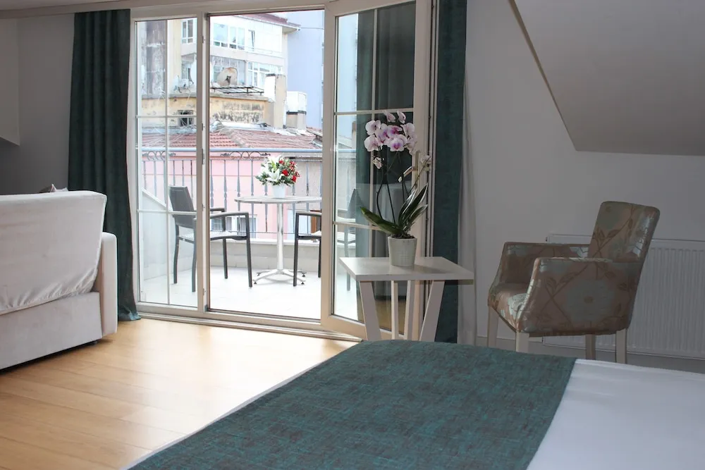 Penthouse Suite