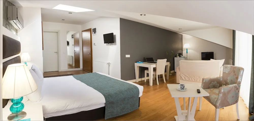 Penthouse Suite
