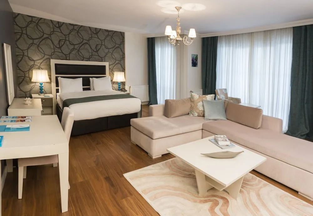 Deluxe Junior Suite