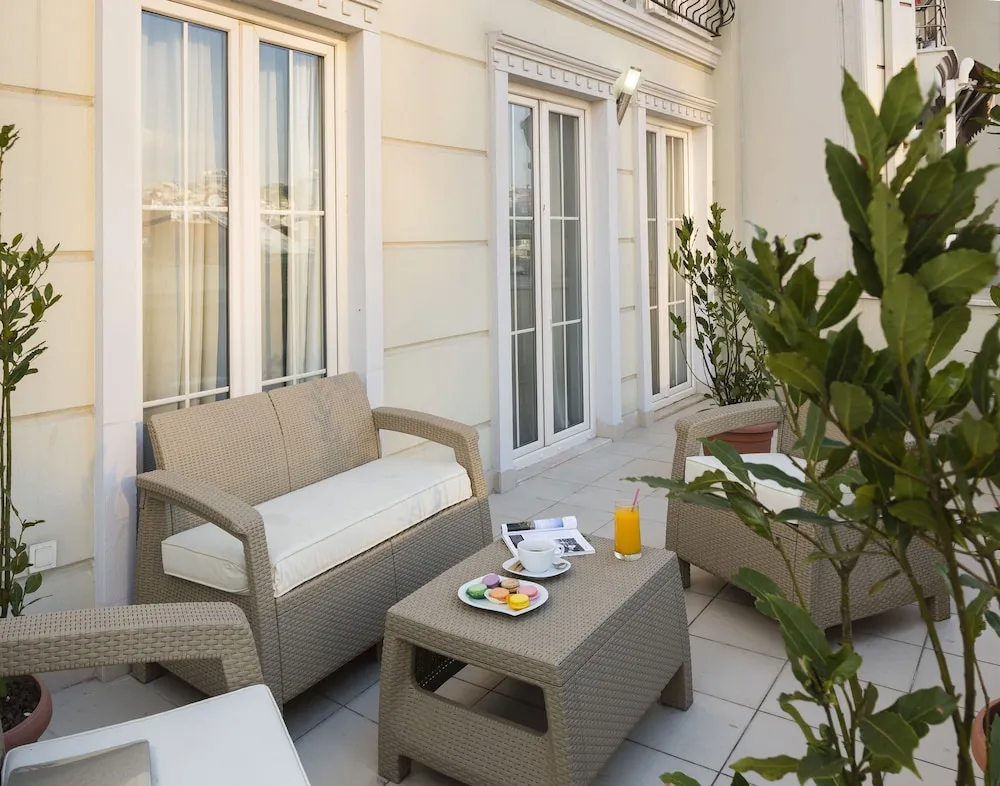 Executive Suite with Terrace