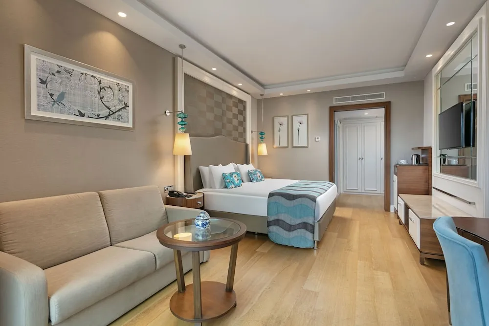 Family Suite (Main Building)