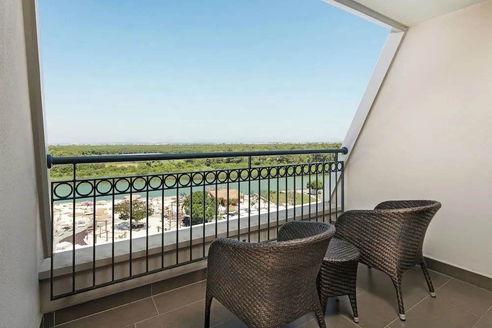 Major Suite