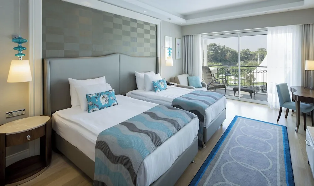Family Pool Suite Balcony