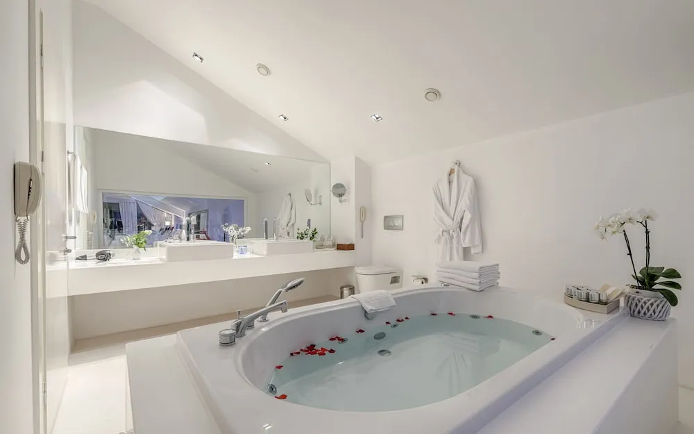 Madonna Suite