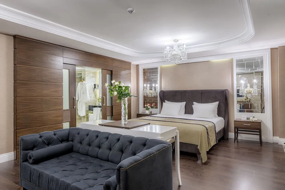 Royal Süit, 2 Yatak Odası, Sigara İçilmez, Havuz Manzaralı