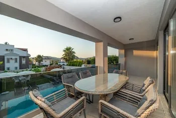 Villa Luna