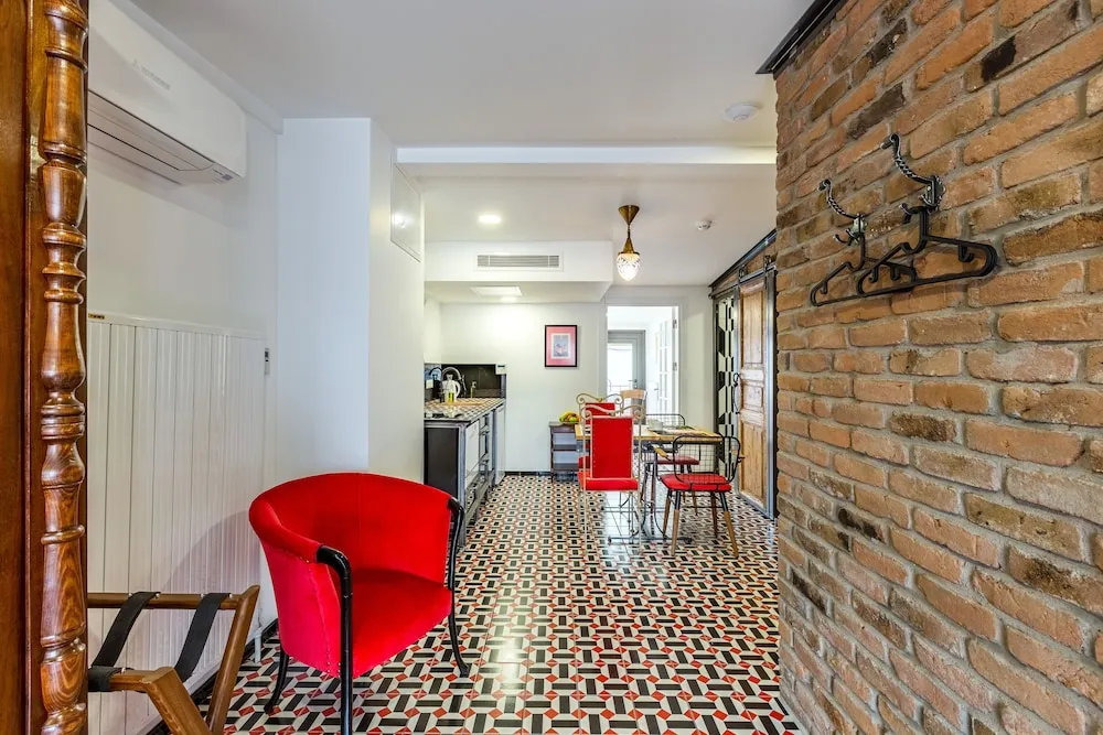 Çatı Katı Süiti (Penthouse)