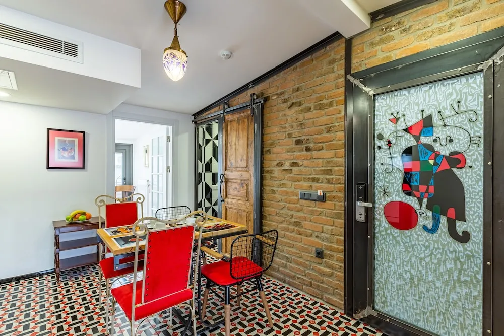 Çatı Katı Süiti (Penthouse)