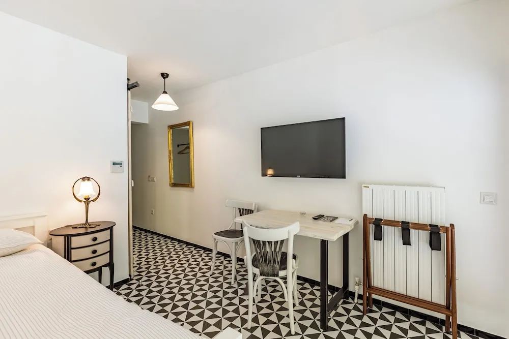 Tek Büyük Yataklı Oda, Balkon