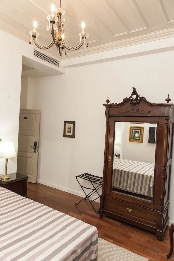 Antique Standard Double, Annex Building (70 m away)