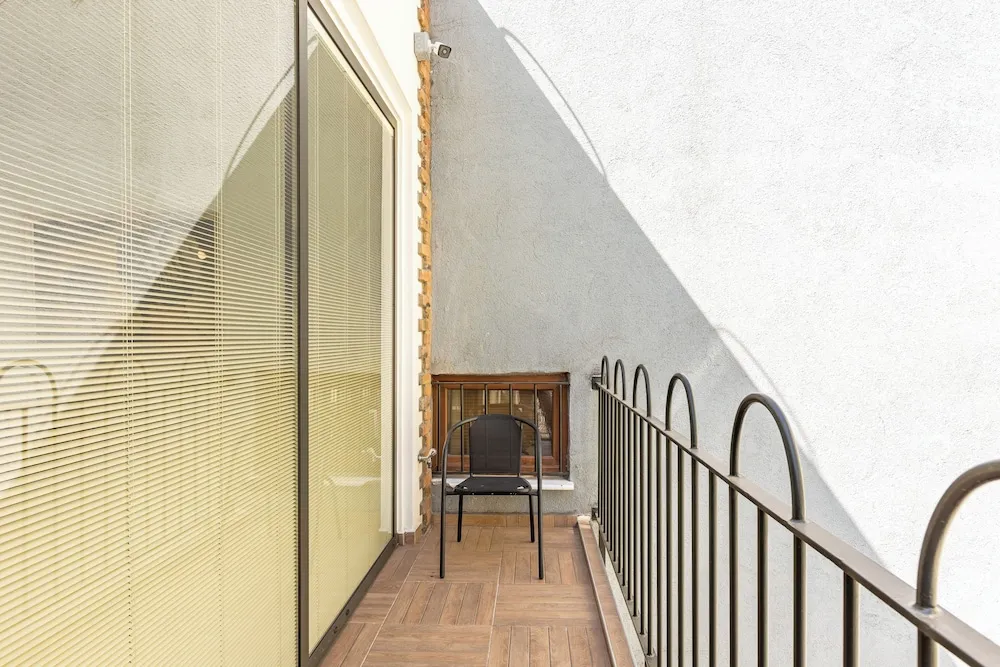 Balcony Room